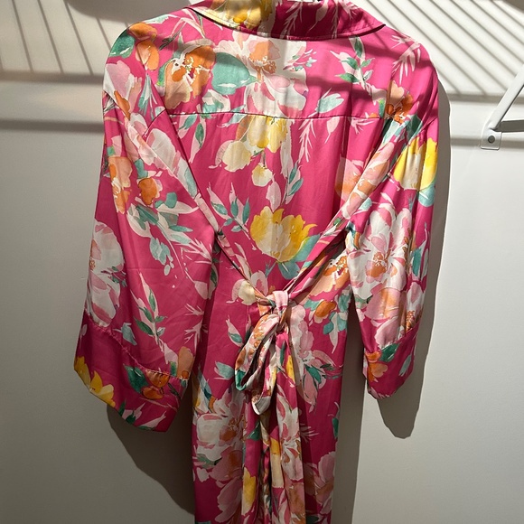 Zara satin dress - Picture 3 of 3